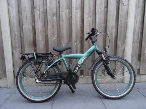 🚲 Loekie Snake Jongensfiets 22 inch – 3 Versnellingen 🐍