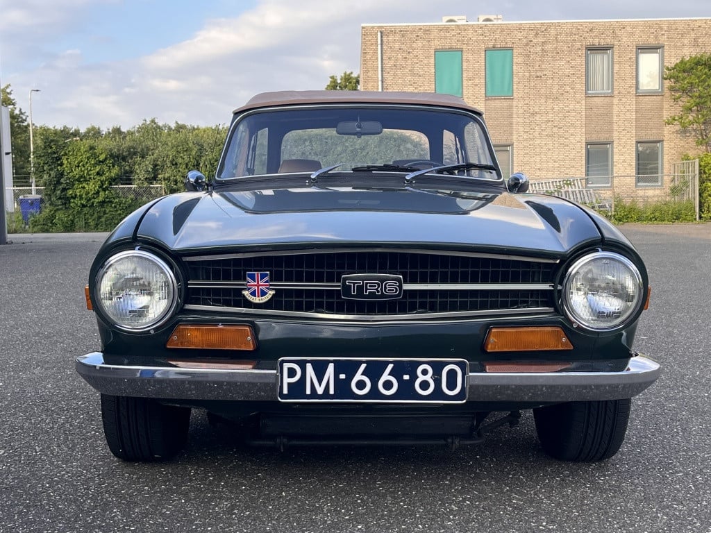 Triumph TR6 soft top