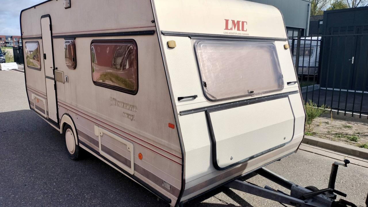LMC met voortent