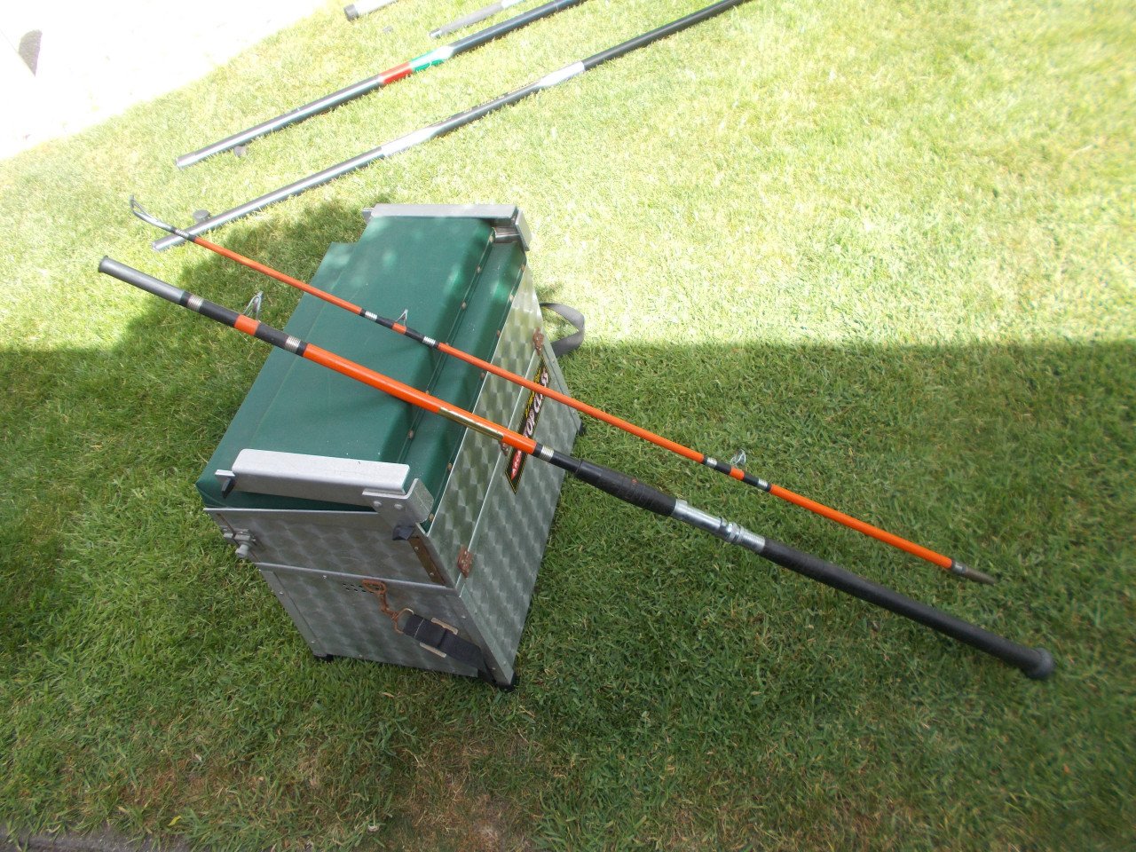 Tweedelige boothengel van Arca, lengte 240 cm , werpgewicht 300 gram