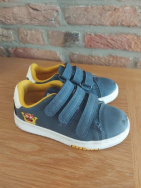 Z.g.a.n. blauw gele sneakers (maat 26 | klittenband | monstertje )