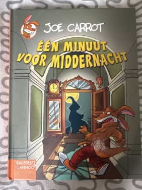 Boek, één minuut voor middernacht