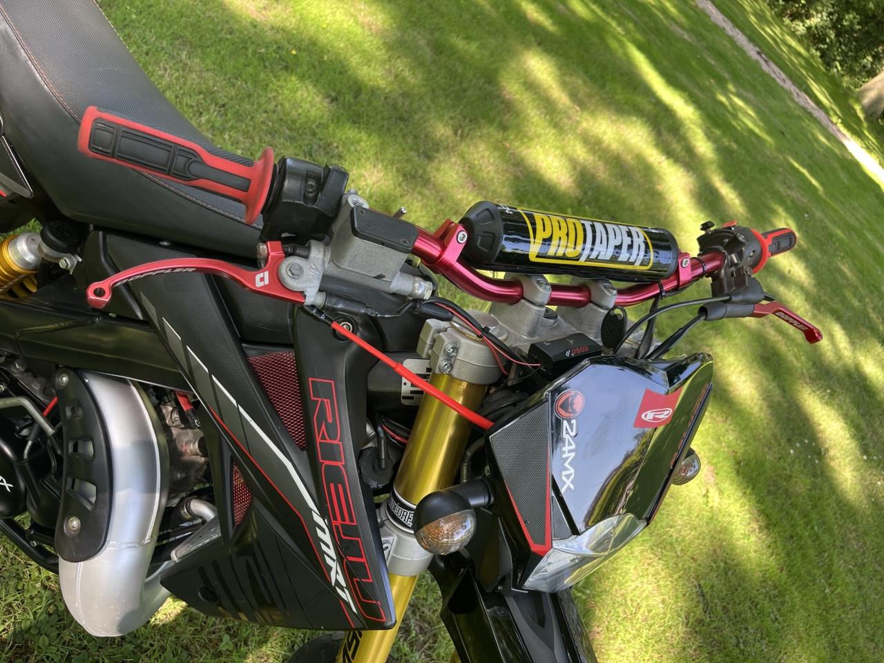 Hele nette Rieju MRT50 Black Series