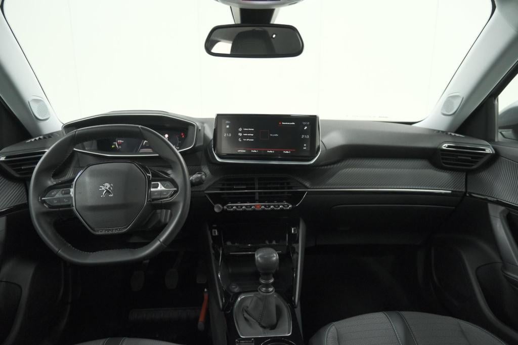 Peugeot 2008 puretech 130 pk allure pack | trekhaak | camera | adaptieve cr