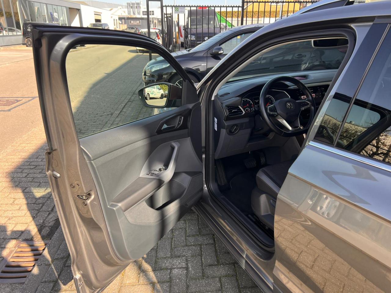 Volkswagen T-Cross 1.5 TSI Style Business R