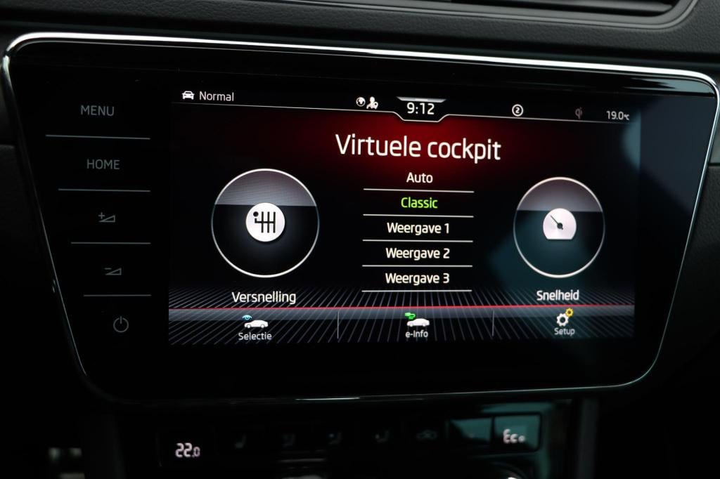 Skoda Superb combi 1.4 tsi iv sportline business 218pk dsg6