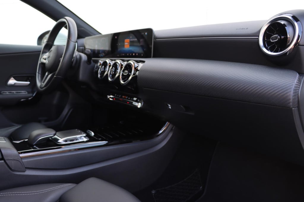 Mercedes-Benz A-Klasse 200 business solution plus upgrade