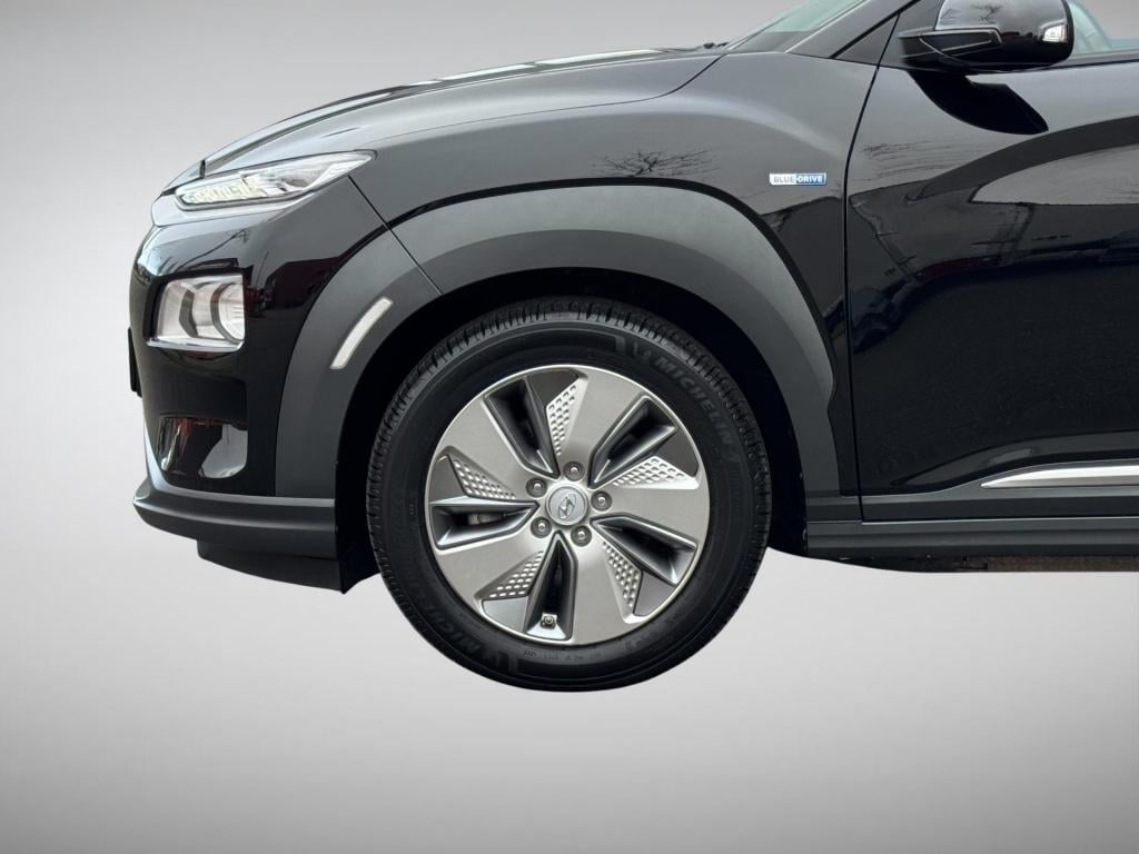 Hyundai Kona ev comfort 64 kwh soh 95% 3-fase lader