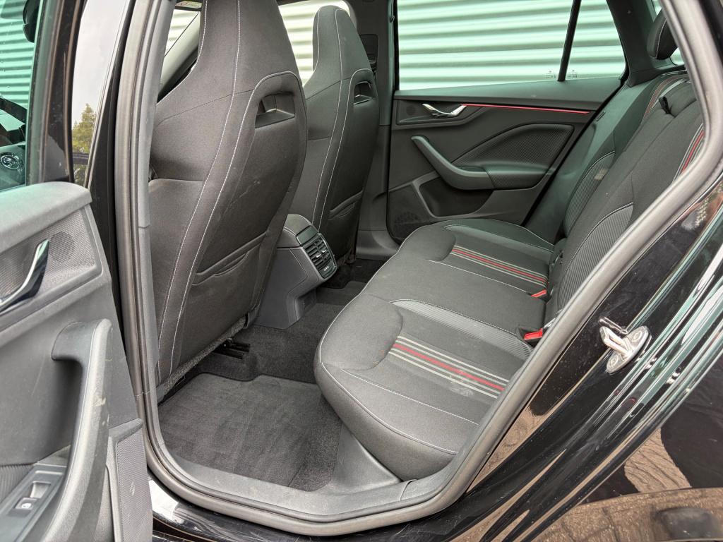 Skoda Kamiq 1.0 tsi monte carlo pano stuurverwarming