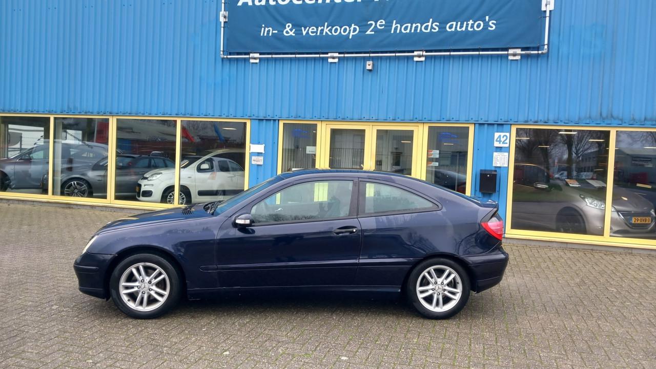 Mercedes C-KLASSE C 200 K Sportcoupe bj:2002 airco navigatie
