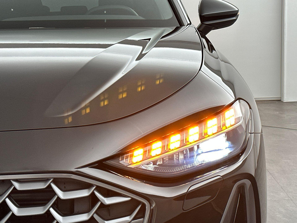 Audi A5 limousine 35 tfsi advanced edition