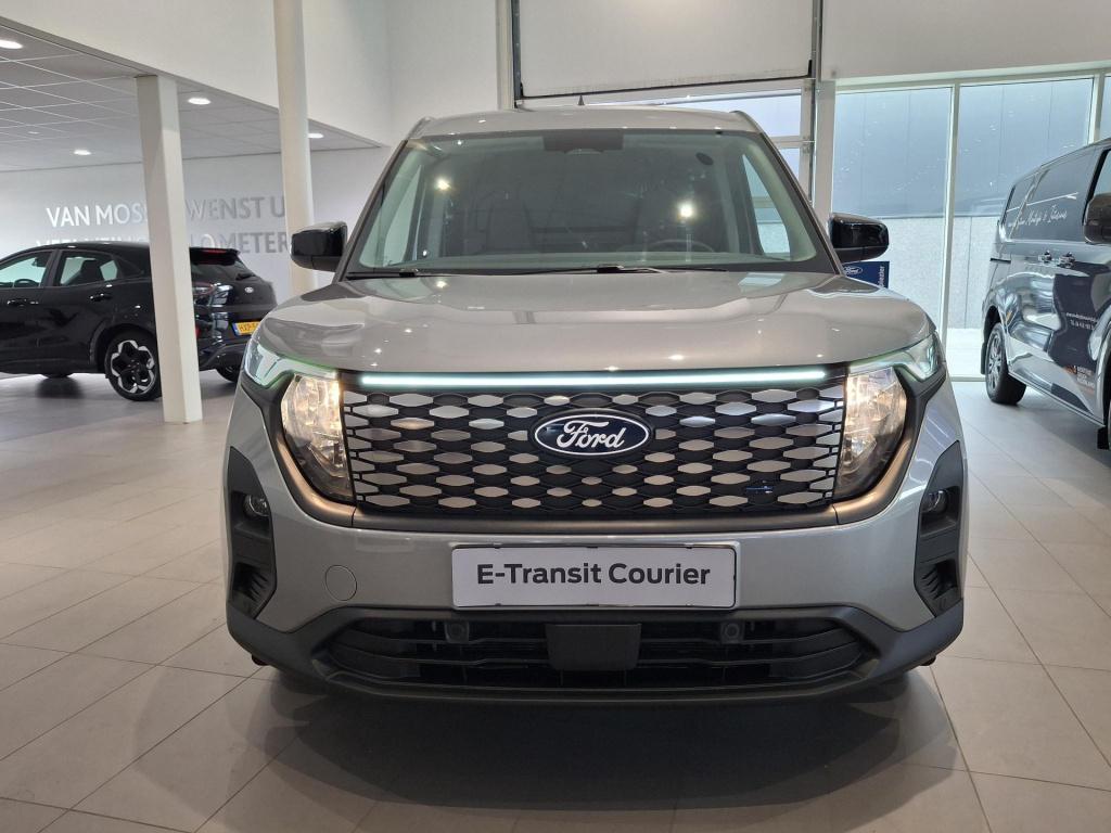 Ford E-transit Courier limited 46 kwh | trekhaak | stoel, stuur en voorruit