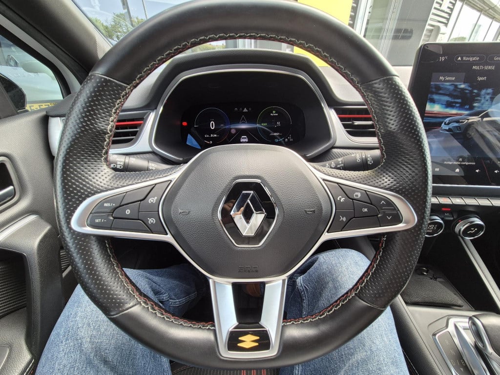 Renault Captur 1.6 e-tech full hybrid 145 r.s. line