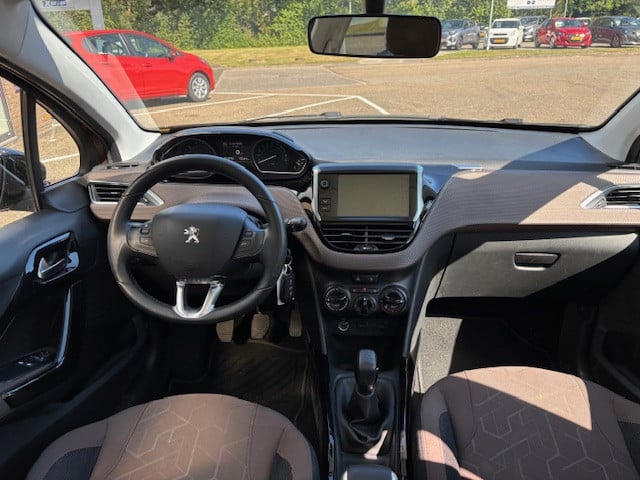 Peugeot 2008 1.2 vti 82pk active pack premium