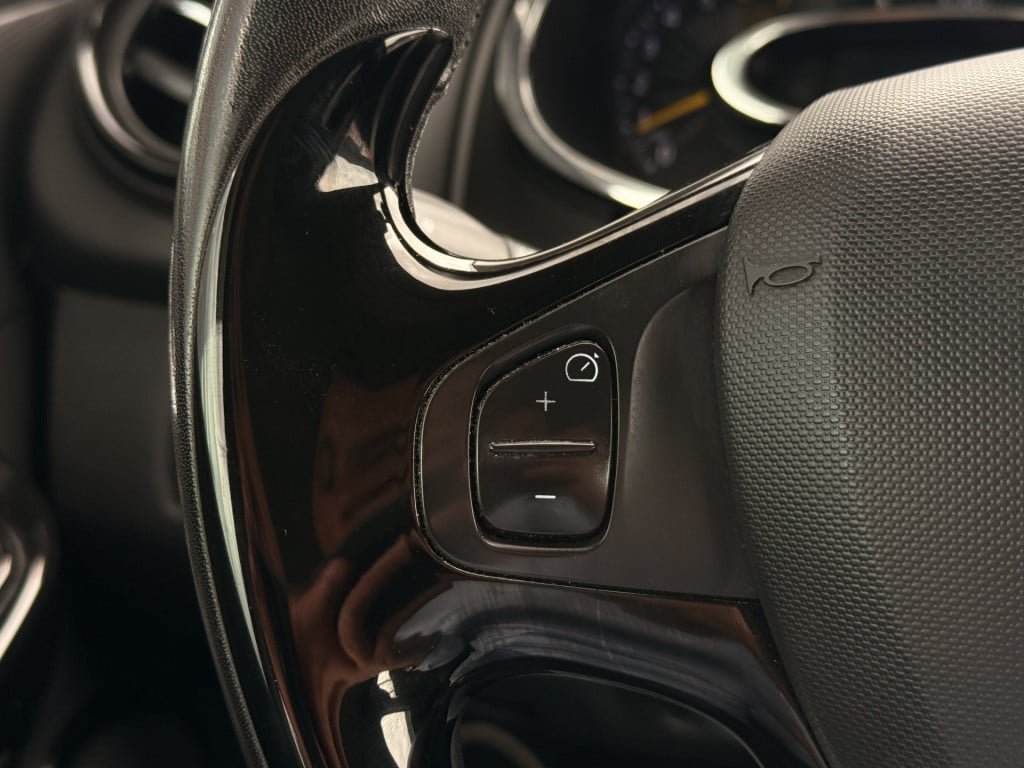 Renault Clio estate 0.9 tce expression | cruise control | bluetooth telefoo