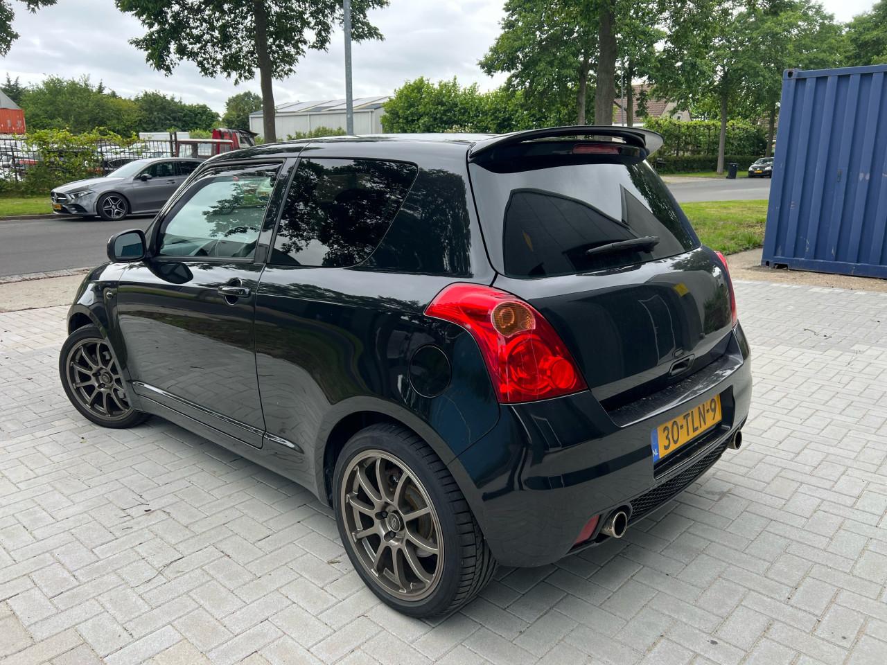 Suzuki Swift 1.6 Sport Velgen Dubbel uitlaat