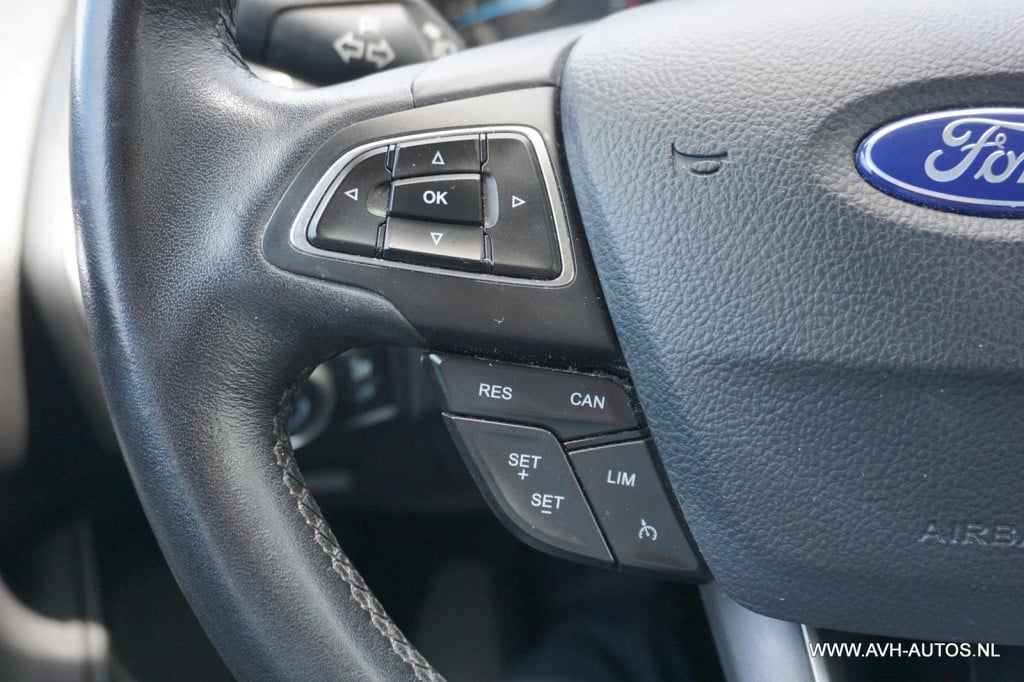 Ford Focus 1.0 titanium