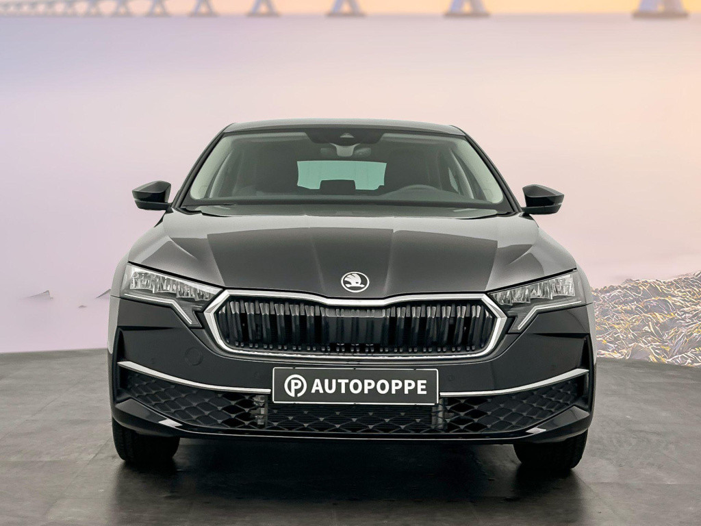 Skoda Octavia business edition 1.5 tsi m-hev 85 kw / 115 pk hatc