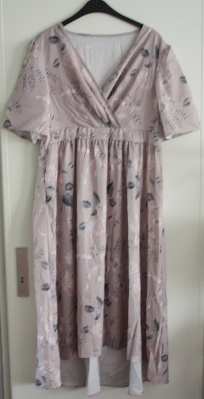 Pastel tinten jurk met bloemen maat 2xl