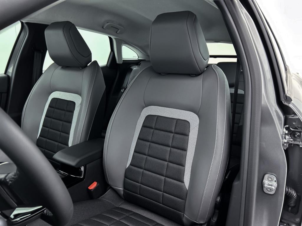 Citroen C4 hybrid 145pk automaat business | rijklaar | stoelverwarming | na