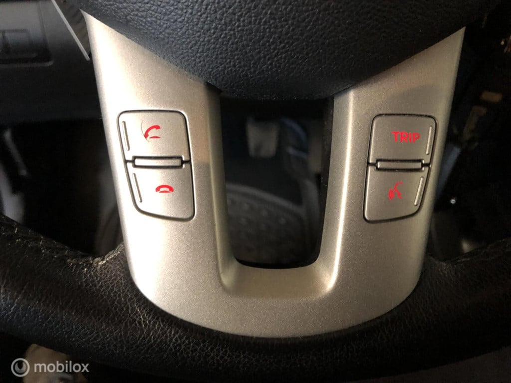 Kia Cee'd sporty wagon 1.4 cvvt navigator plus pack