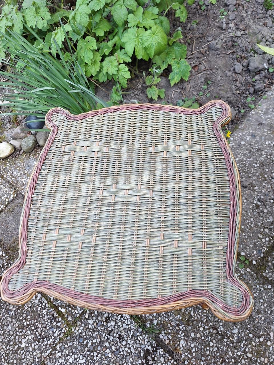 2 Decoratieve rotan tafeltjes