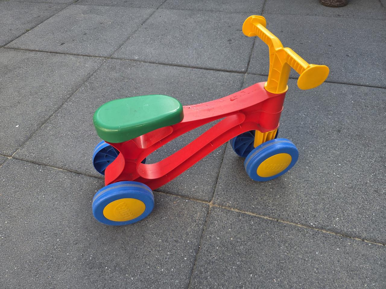 Loopfiets / Kinderfietsje – Lena