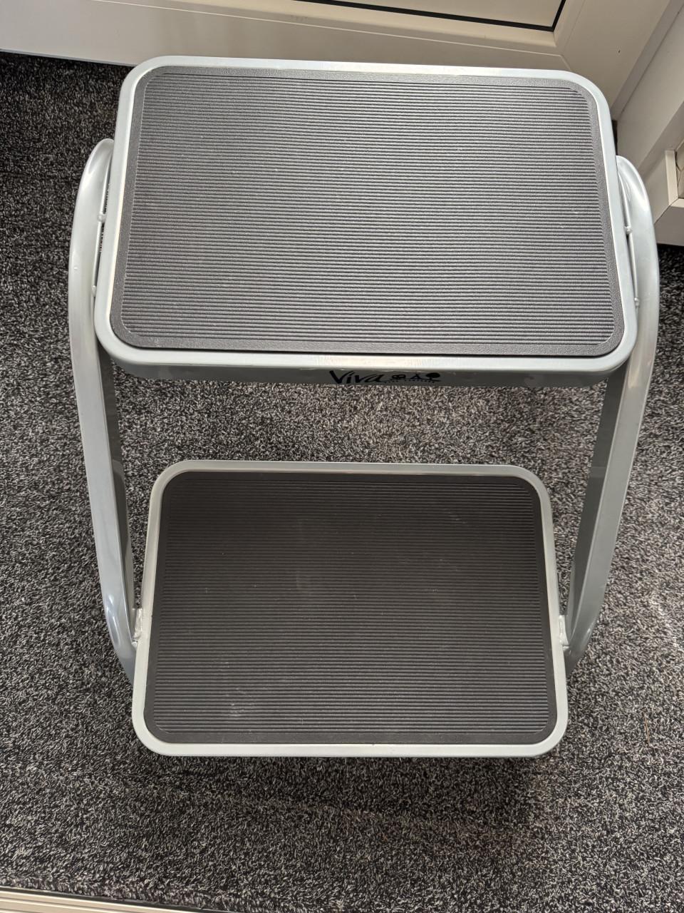 Opstapje voor caravan/camper