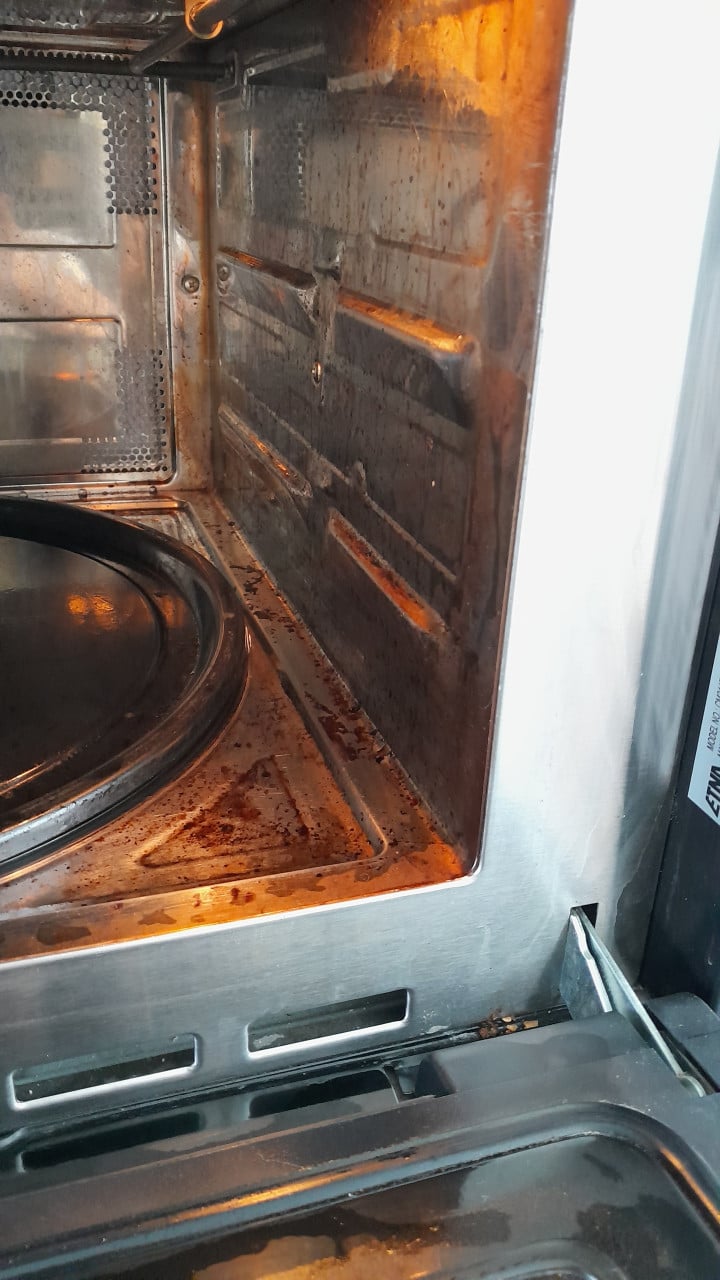 Combi oven magnetron