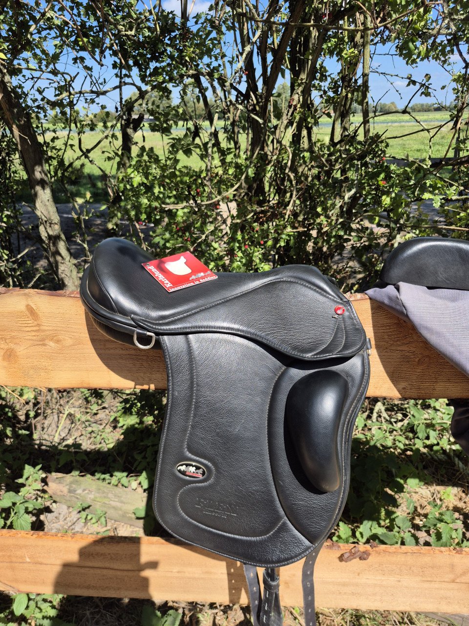Boomloos Karlslund zadel 17,5 inch