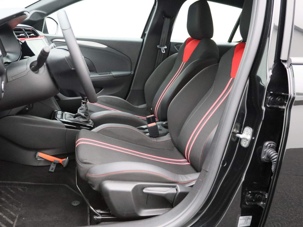 Opel Corsa 1.2 level 4 | navigatie | apple carplay / android auto | airco |