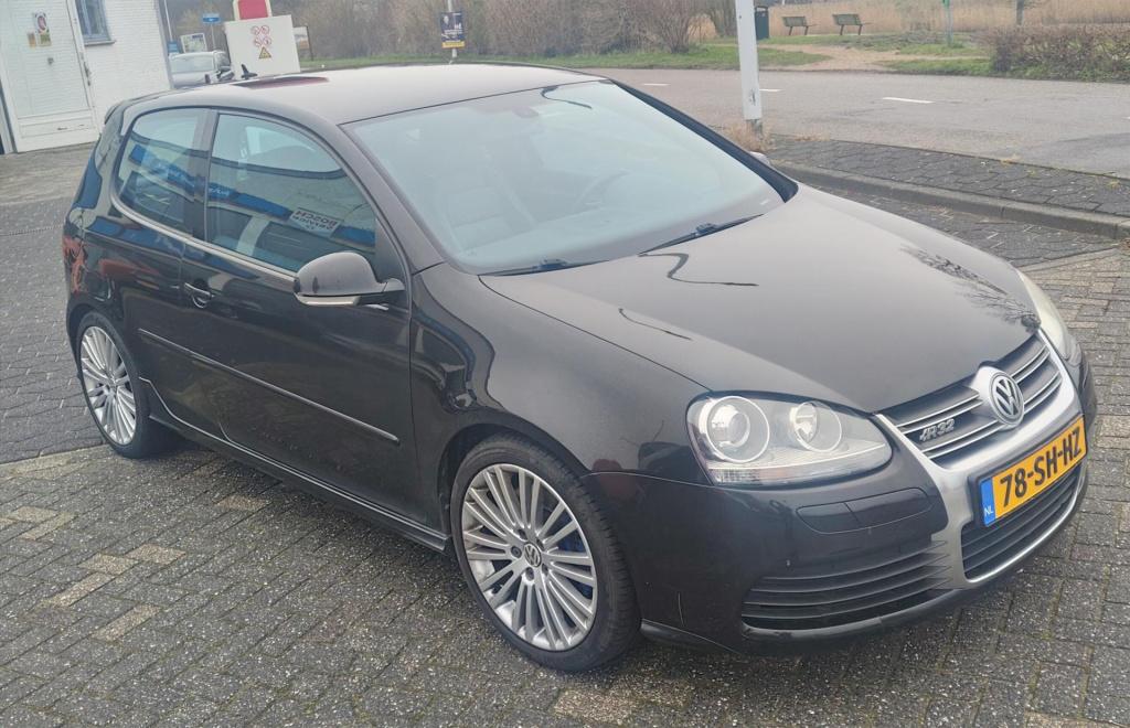 Volkswagen Golf 3.2 v6 184kw r32 3d 4m aut
