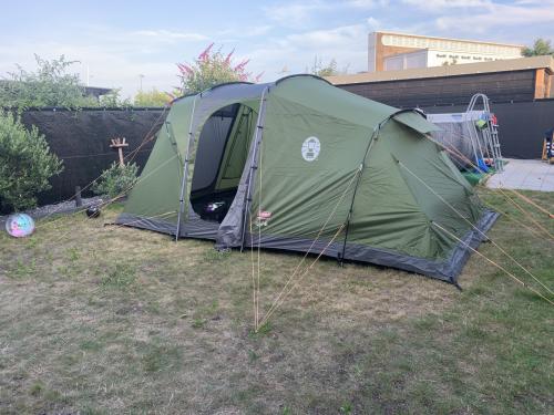 Coleman Vespucci 4 persoonstent inclusief luifel