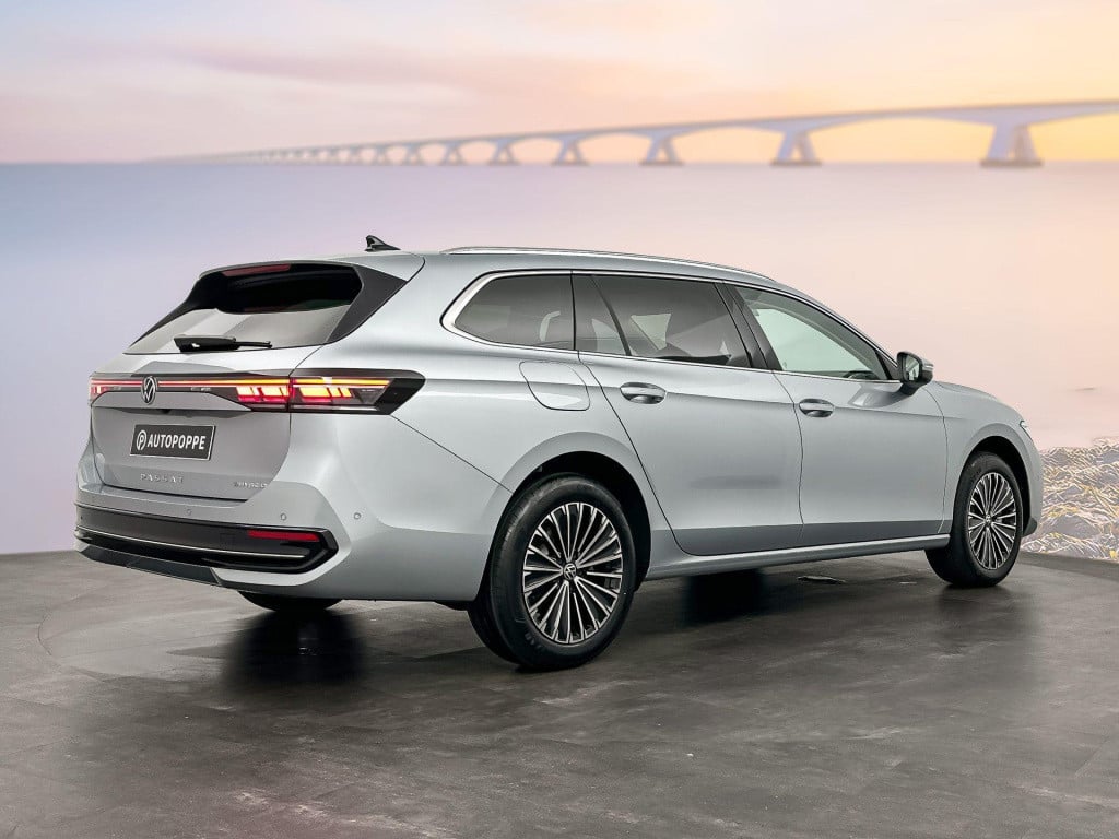 Volkswagen Passat variant elegance business 1.5 ehybrid 150 kw / 204 pk var