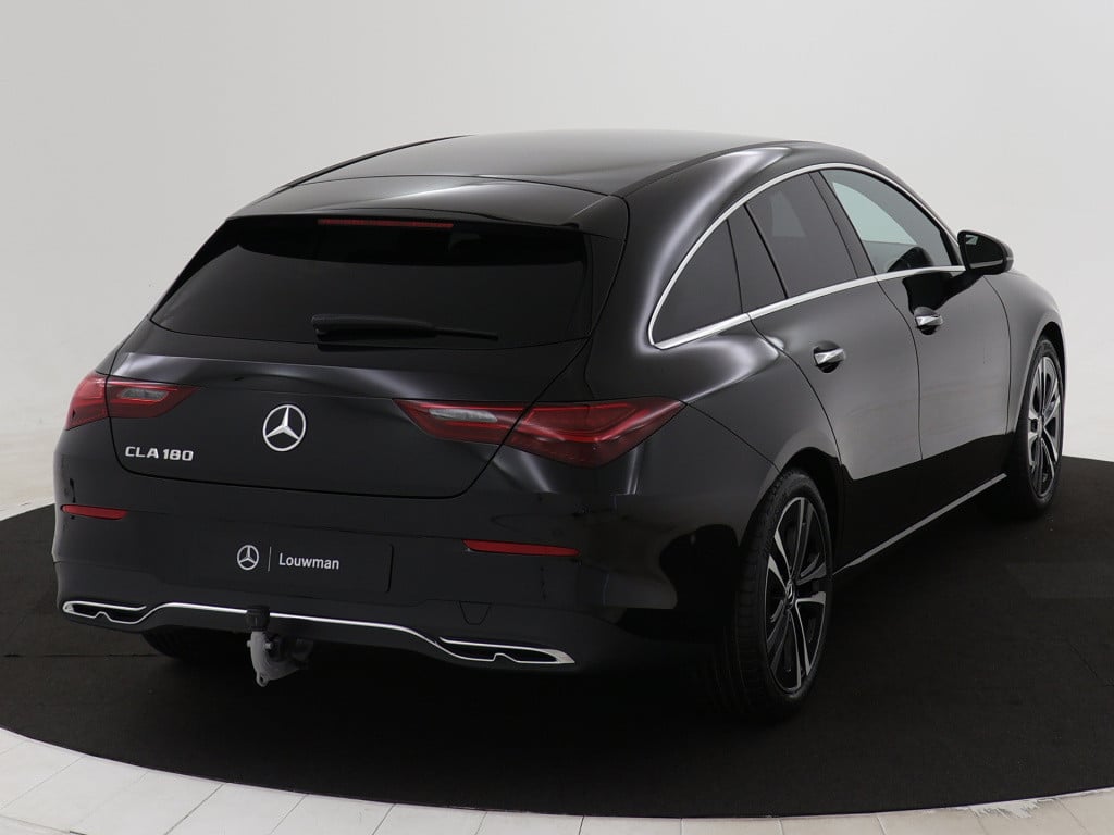 Mercedes-Benz Cla shooting brake 180 star edition luxury line | trekhaak | 