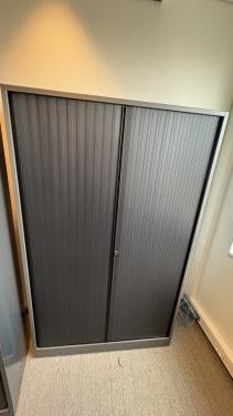 Ahrend roldeurkast