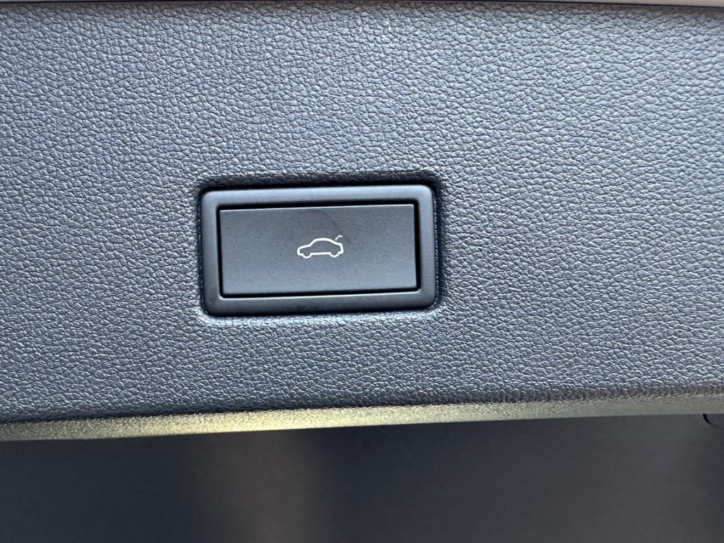 Volkswagen T-roc 1.5 tsi 150pk dsg style carplay | camera | keyless | elek.
