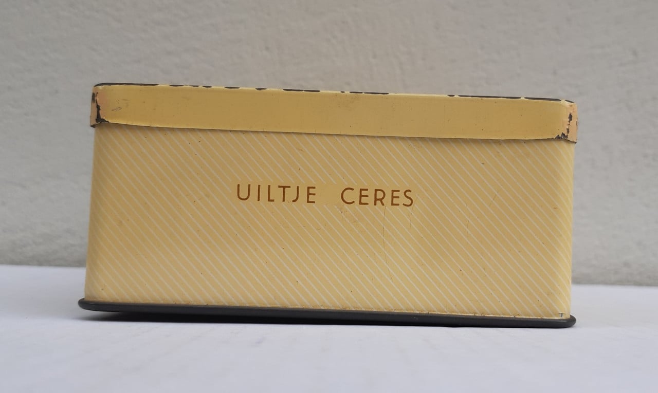 Uiltje blikken: Vooraan, Ceres of d'Or
