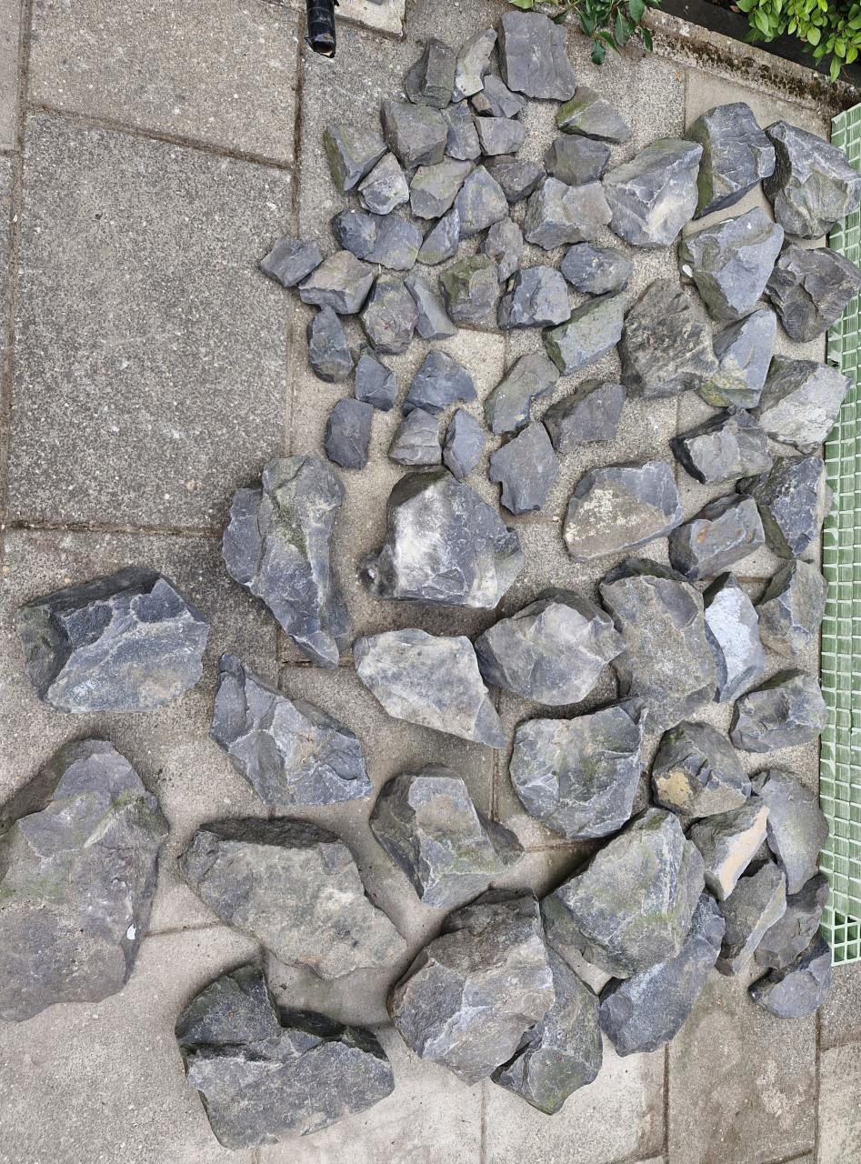 Partij basalt stenen