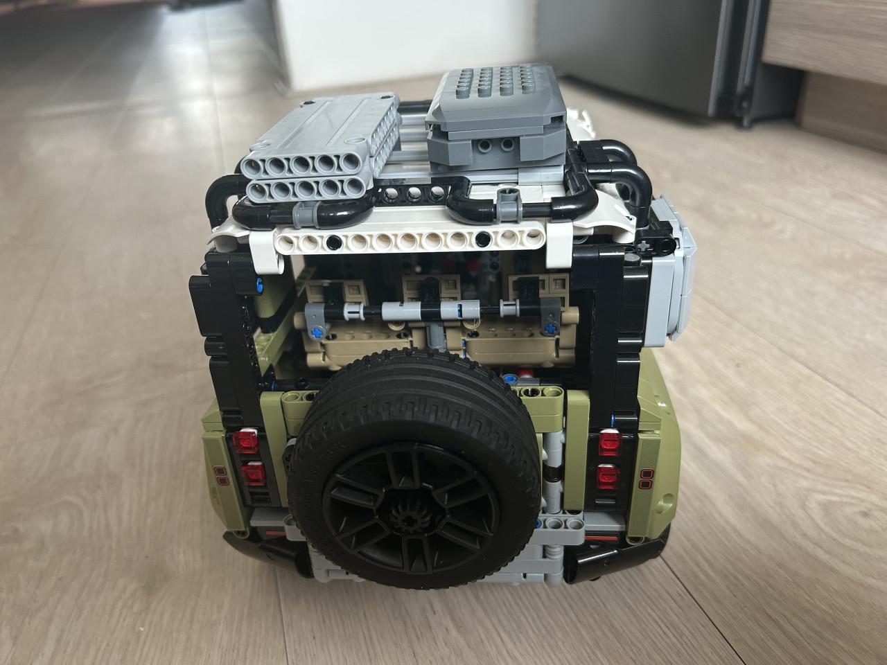 Lego Technic 42110 - Land Rover Defender