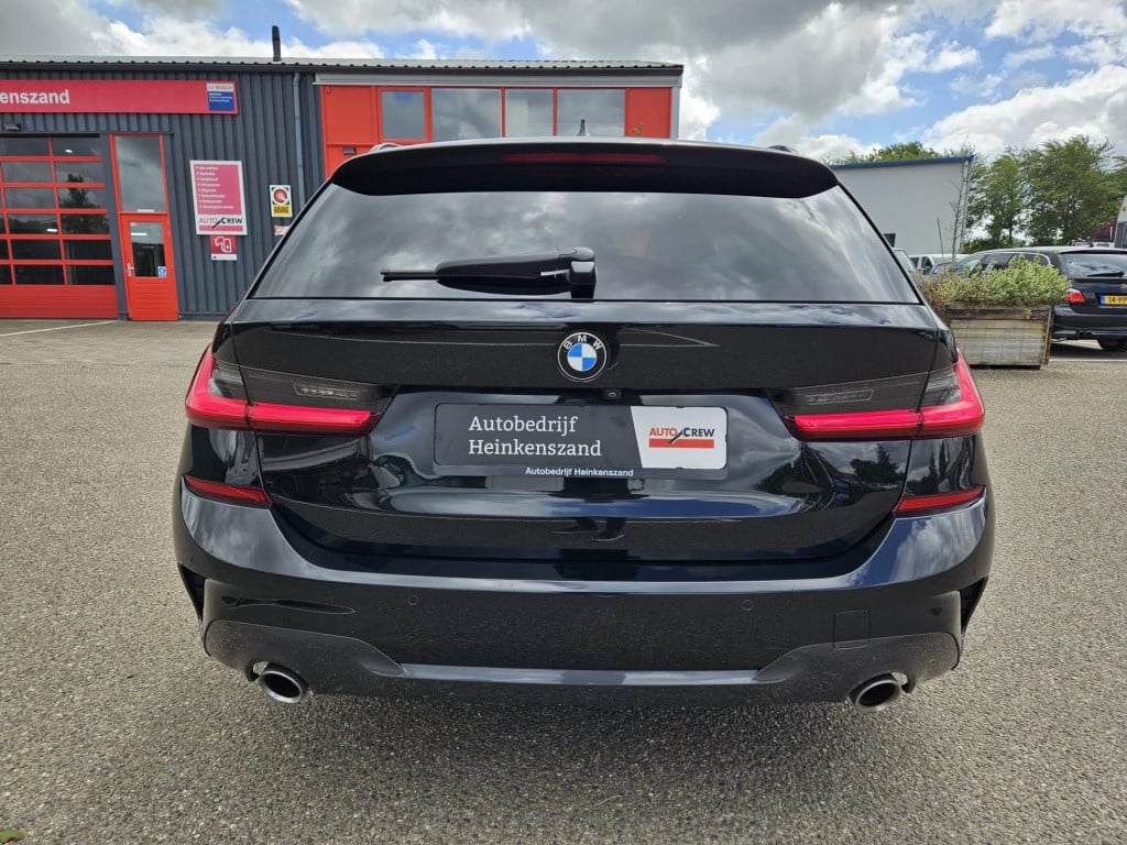BMW 3-serie touring 330i m-performance high executive