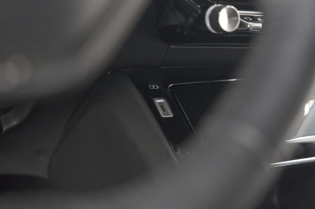 Peugeot E-2008 ev gt 50 kwh | 3 fase laadfunctie | camera | navigatie | par