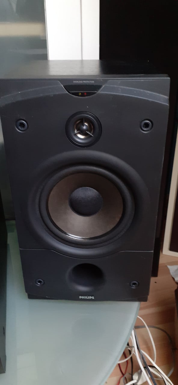Philips reciever met boxen en afstandbediening