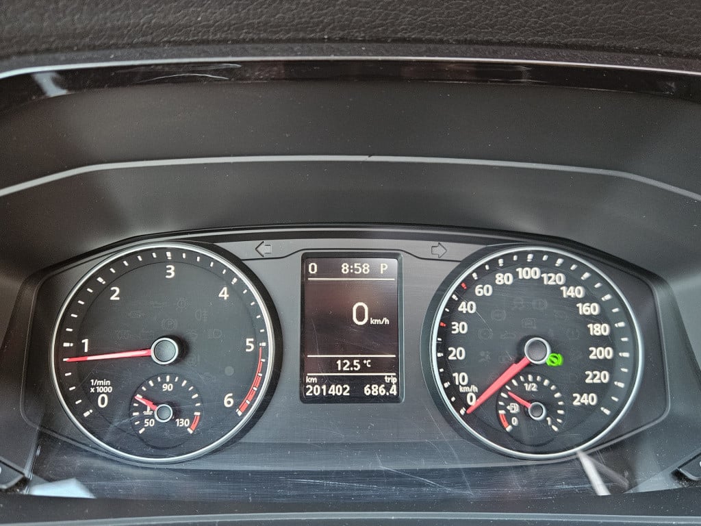 Volkswagen Transporter 2.0 tdi l2h1 dc highline | custom interior | acc