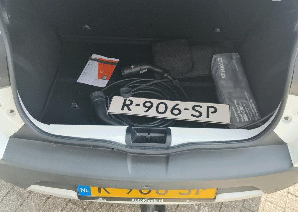 Dacia Spring comfort plus 27 kwh - trekhaak