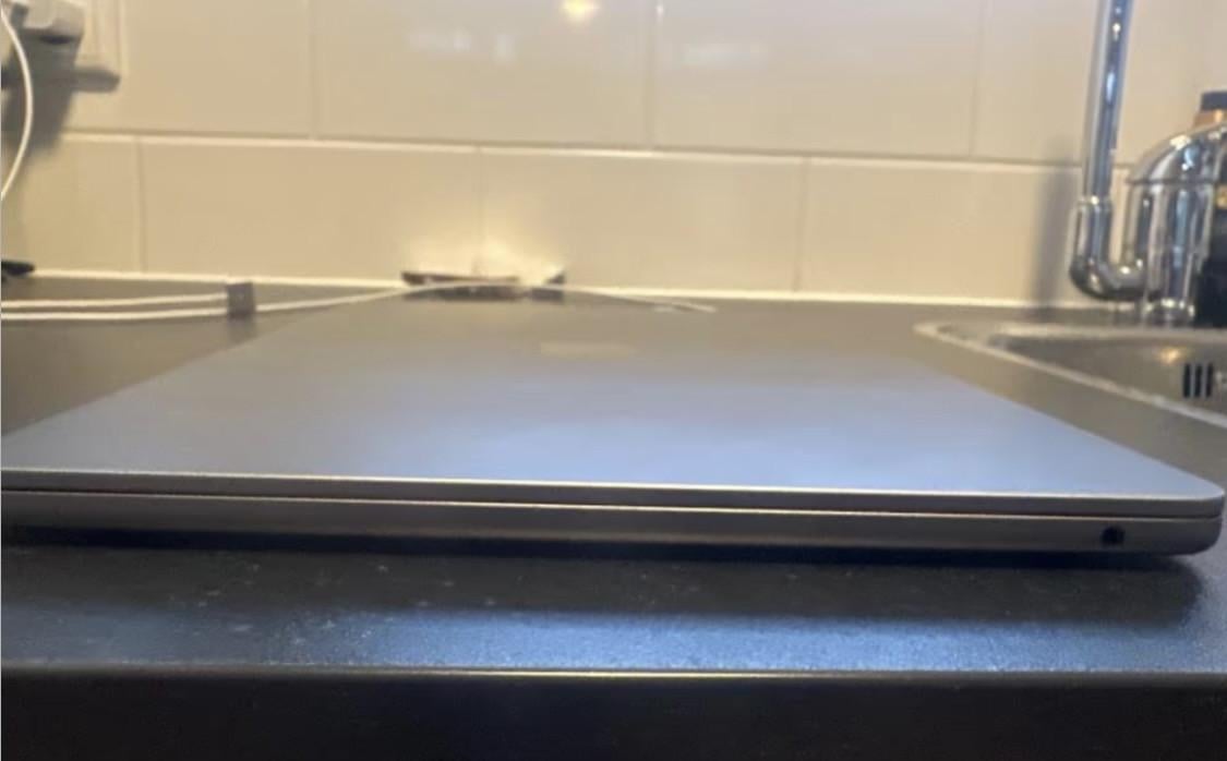 MacBook Air 13” M3 – 8GB/256GB