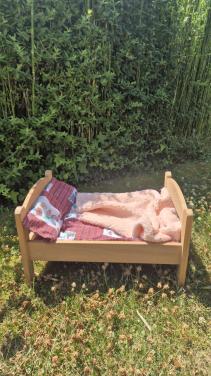 Vintage houten poppenbed Massief stevig hout,
