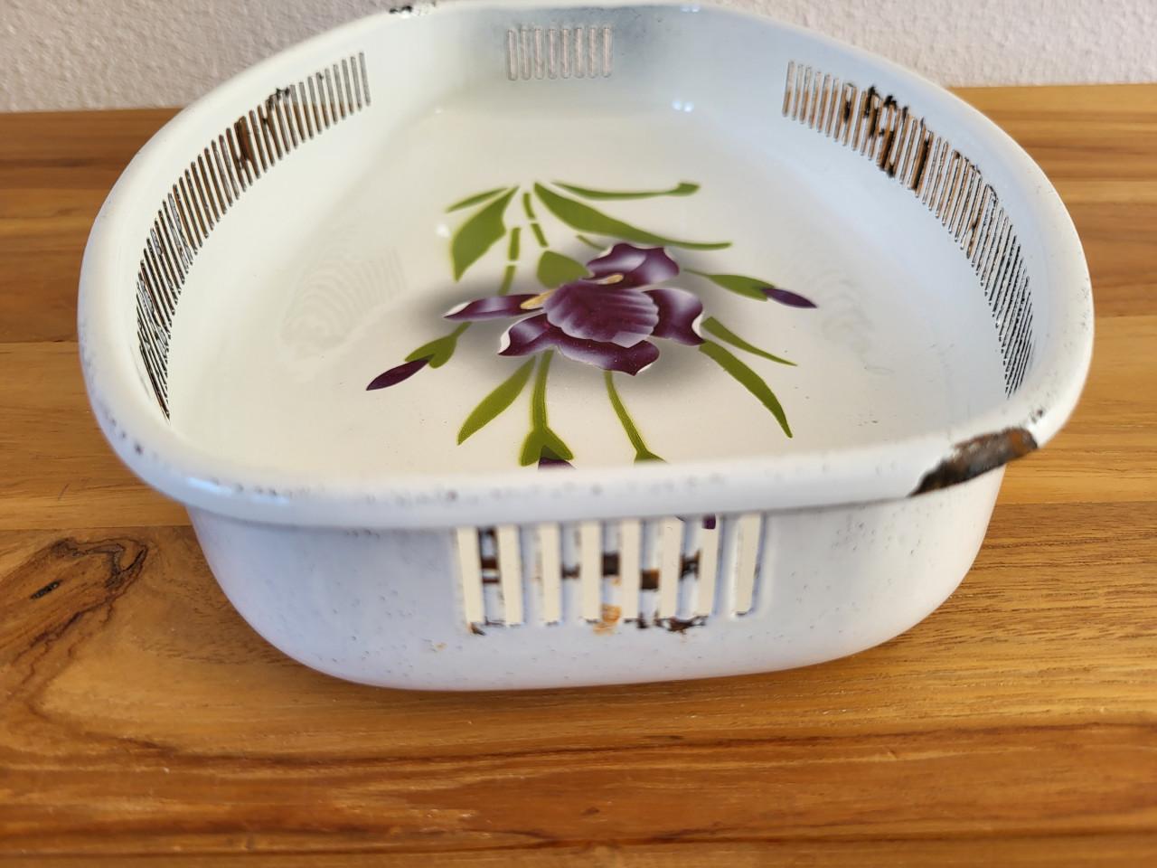 Brocante emaille schaal broodschaal broodmand iris