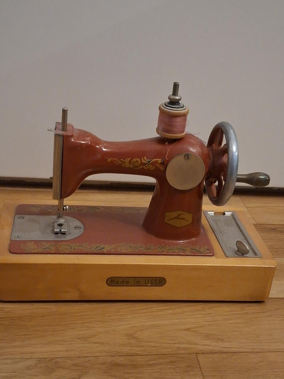 Kindernaaimachine