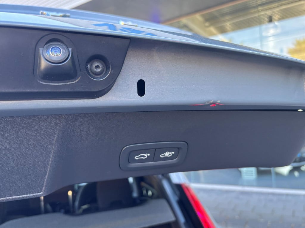 Volvo XC40 t4 plug-in hybrid 211pk aut core bright 20lm velgen| carplay|rij